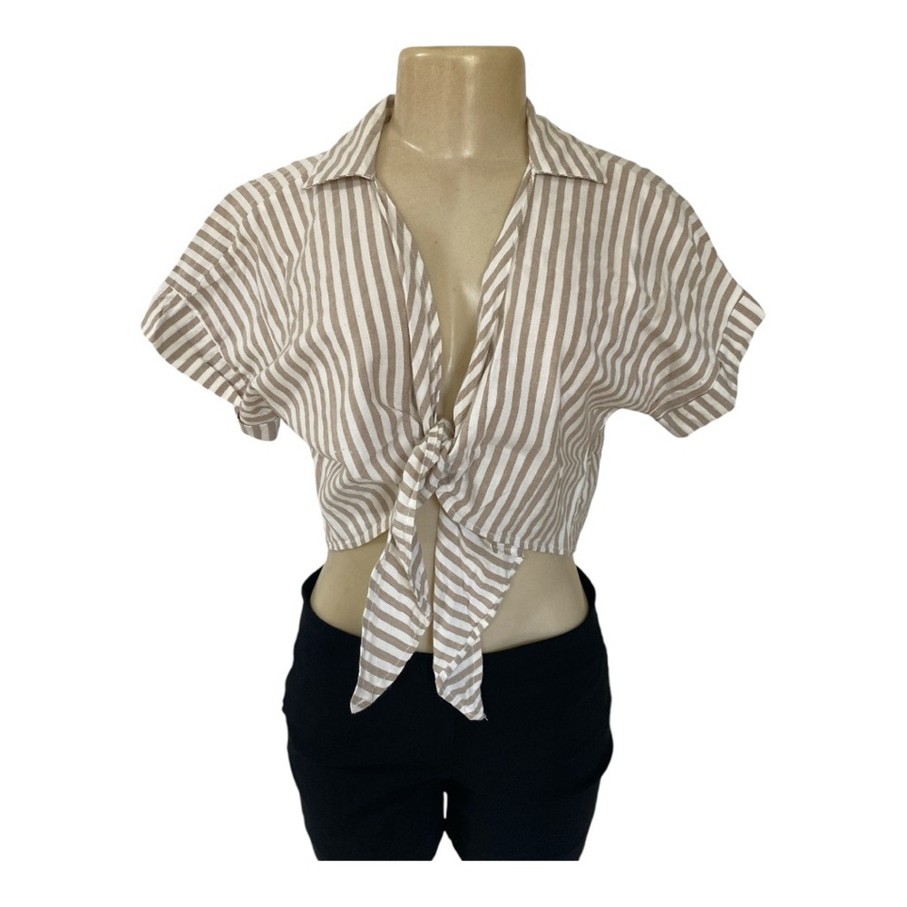 Blush cropped tie up shirt size L